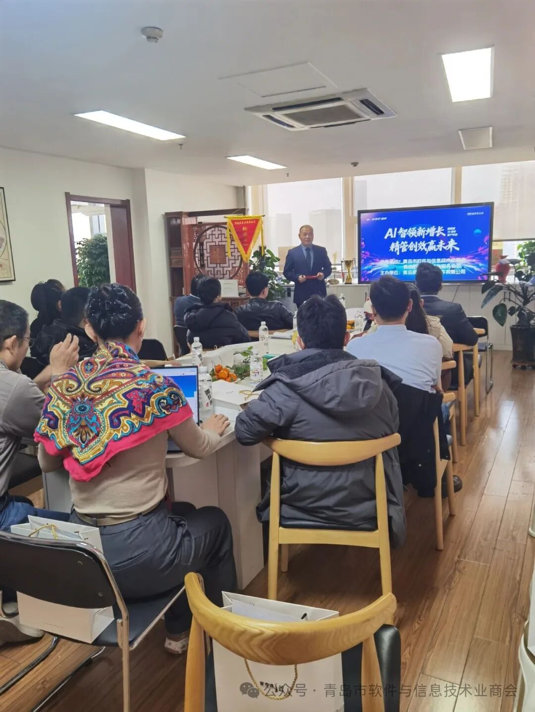 许国山在商会活动现场